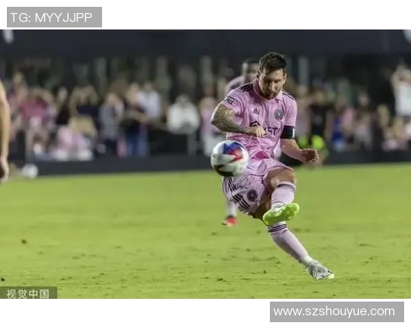 梅西的经典射门瞬间解析足球场上的传奇技艺与完美表现